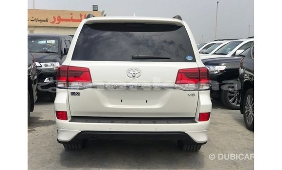 Buy Import Toyota Land Cruiser White Car in Import - Dubai in Abhasia Buy Import Toyota Land Cruiser White Car in Import - Dubai in Abhasia