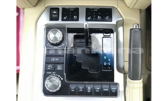 Buy Import Toyota Land Cruiser White Car in Import - Dubai in Abhasia Buy Import Toyota Land Cruiser White Car in Import - Dubai in Abhasia