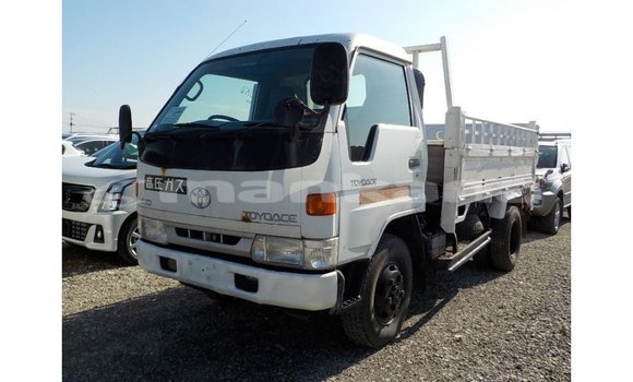 Buy Import Toyota Dyna White Truck in Import - Dubai in Abhasia Buy Import Toyota Dyna White Truck in Import - Dubai in Abhasia