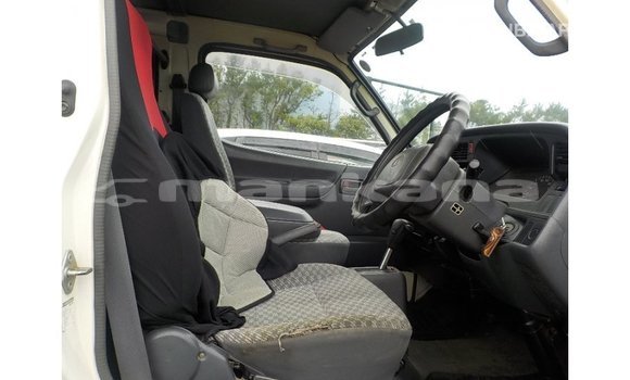 Buy Import Toyota Hiace White Car in Import - Dubai in Abhasia Buy Import Toyota Hiace White Car in Import - Dubai in Abhasia