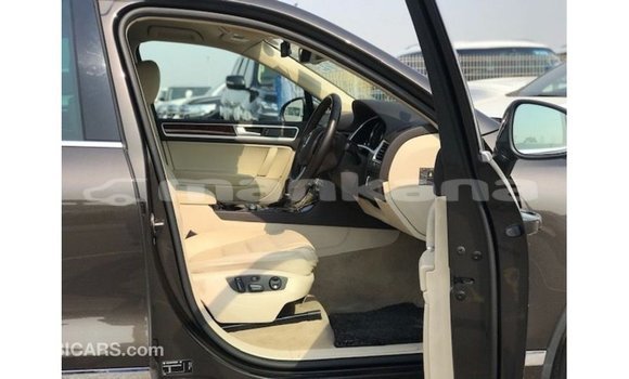 Buy Import Volkswagen Touareg Brown Car in Import - Dubai in Abhasia Buy Import Volkswagen Touareg Brown Car in Import - Dubai in Abhasia