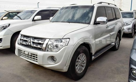Buy Import Mitsubishi Pajero White Car in Import - Dubai in Abhasia Buy Import Mitsubishi Pajero White Car in Import - Dubai in Abhasia