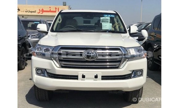 Buy Import Toyota Land Cruiser White Car in Import - Dubai in Abhasia Buy Import Toyota Land Cruiser White Car in Import - Dubai in Abhasia