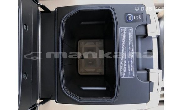 Buy Import Toyota Land Cruiser White Car in Import - Dubai in Abhasia Buy Import Toyota Land Cruiser White Car in Import - Dubai in Abhasia