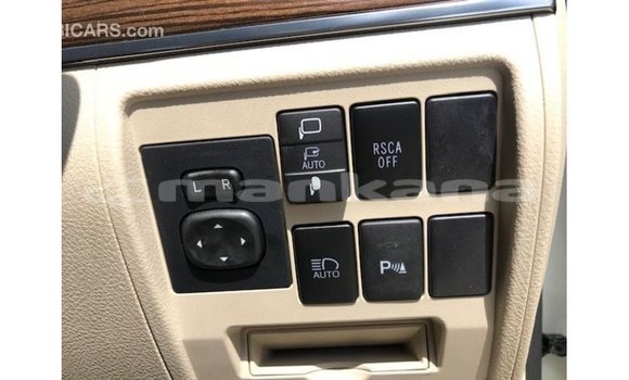 Buy Import Toyota Land Cruiser White Car in Import - Dubai in Abhasia Buy Import Toyota Land Cruiser White Car in Import - Dubai in Abhasia