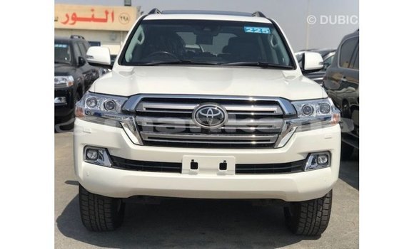 Buy Import Toyota Land Cruiser White Car in Import - Dubai in Abhasia Buy Import Toyota Land Cruiser White Car in Import - Dubai in Abhasia