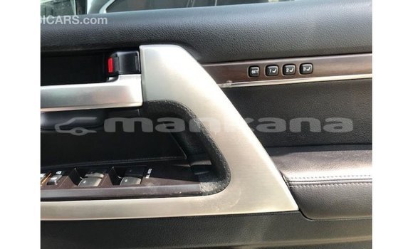 Buy Import Toyota Land Cruiser White Car in Import - Dubai in Abhasia Buy Import Toyota Land Cruiser White Car in Import - Dubai in Abhasia