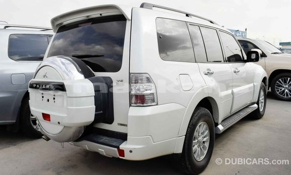 Buy Import Mitsubishi Pajero White Car in Import - Dubai in Abhasia Buy Import Mitsubishi Pajero White Car in Import - Dubai in Abhasia