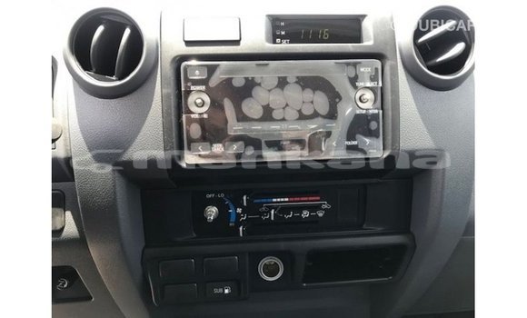 Buy Import Toyota Land Cruiser White Car in Import - Dubai in Abhasia Buy Import Toyota Land Cruiser White Car in Import - Dubai in Abhasia