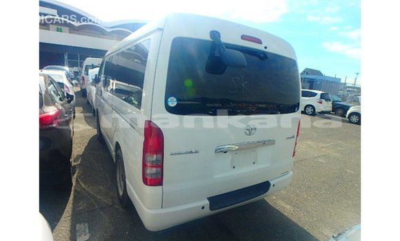 Buy Import Toyota Hiace White Car in Import - Dubai in Abhasia Buy Import Toyota Hiace White Car in Import - Dubai in Abhasia