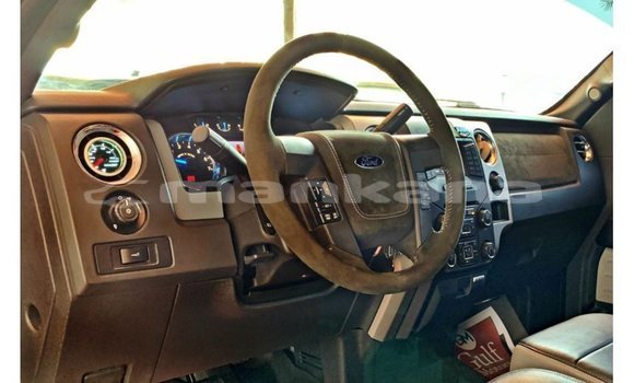 Buy Import Ford Club Wagon Red Car in Import - Dubai in Abhasia Buy Import Ford Club Wagon Red Car in Import - Dubai in Abhasia