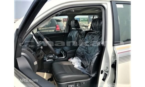 Buy Import Toyota Land Cruiser White Car in Import - Dubai in Abhasia Buy Import Toyota Land Cruiser White Car in Import - Dubai in Abhasia