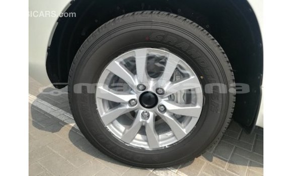 Buy Import Toyota Land Cruiser White Car in Import - Dubai in Abhasia Buy Import Toyota Land Cruiser White Car in Import - Dubai in Abhasia