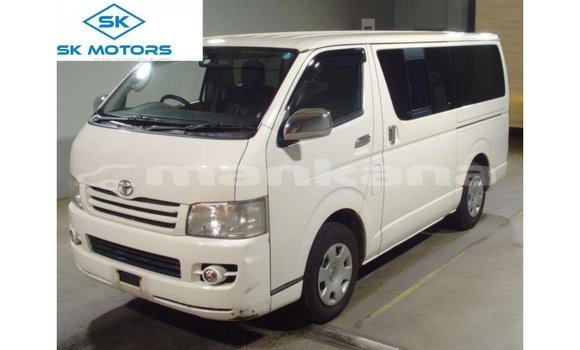 Buy Import Toyota Hiace White Car in Import - Dubai in Abhasia