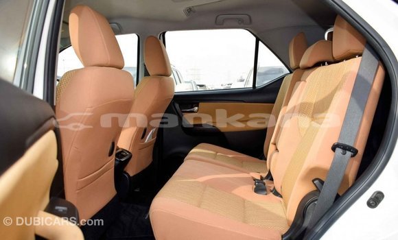 Buy Import Toyota Fortuner White Car in Import - Dubai in Abhasia Buy Import Toyota Fortuner White Car in Import - Dubai in Abhasia