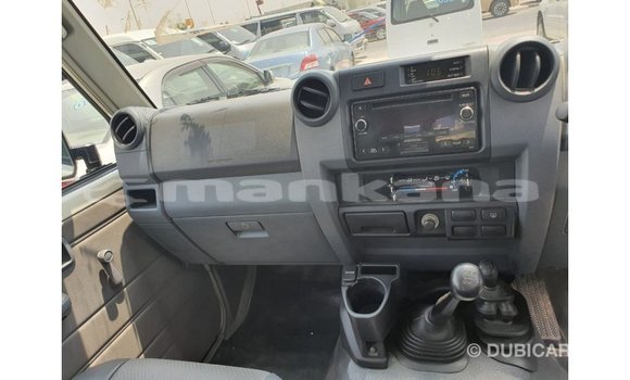 Buy Import Toyota Land Cruiser White Car in Import - Dubai in Abhasia Buy Import Toyota Land Cruiser White Car in Import - Dubai in Abhasia