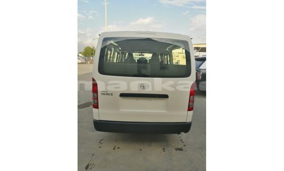 Buy Import Toyota DA White Truck in Import - Dubai in Abhasia Buy Import Toyota DA White Truck in Import - Dubai in Abhasia