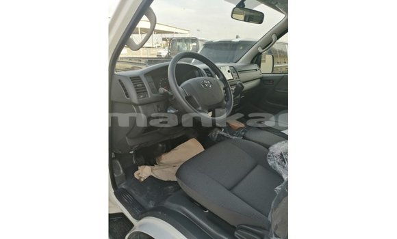 Buy Import Toyota DA White Truck in Import - Dubai in Abhasia Buy Import Toyota DA White Truck in Import - Dubai in Abhasia