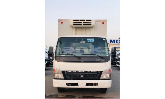 Buy Import Mitsubishi Carisma White Car in Import - Dubai in Abhasia Buy Import Mitsubishi Carisma White Car in Import - Dubai in Abhasia