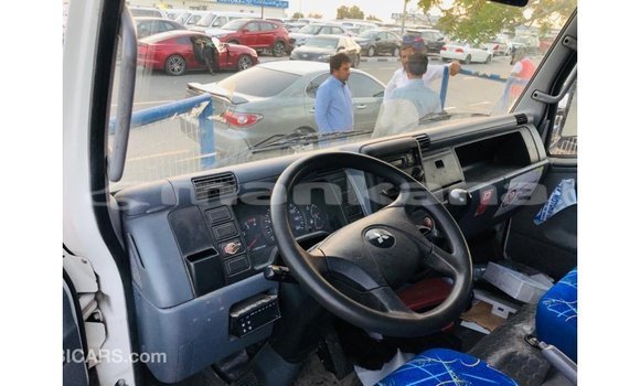 Buy Import Mitsubishi Carisma White Car in Import - Dubai in Abhasia Buy Import Mitsubishi Carisma White Car in Import - Dubai in Abhasia