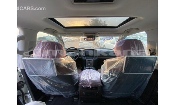 Buy Import Toyota DA White Truck in Import - Dubai in Abhasia Buy Import Toyota DA White Truck in Import - Dubai in Abhasia