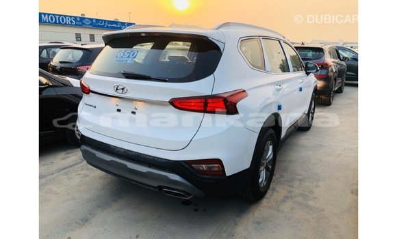 Buy Import Hyundai Santa Fe White Car in Import - Dubai in Abhasia Buy Import Hyundai Santa Fe White Car in Import - Dubai in Abhasia