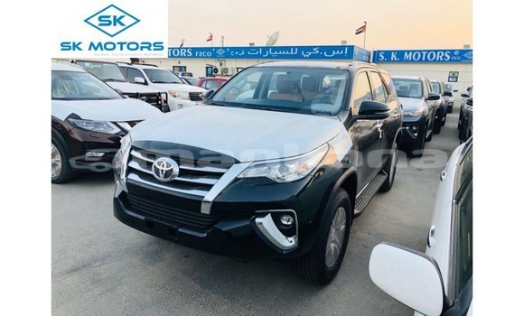 Buy Import Toyota Fortuner Black Car in Import - Dubai in Abhasia