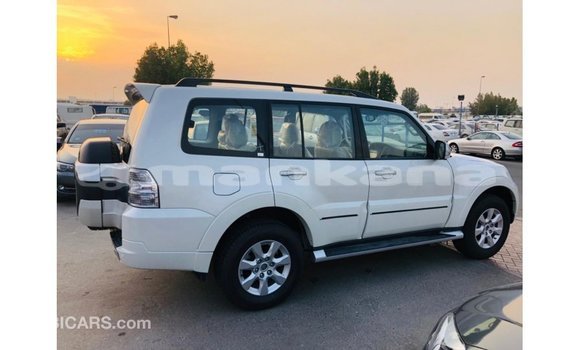 Buy Import Mitsubishi Pajero White Car in Import - Dubai in Abhasia Buy Import Mitsubishi Pajero White Car in Import - Dubai in Abhasia