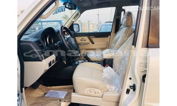 Buy Import Mitsubishi Pajero White Car in Import - Dubai in Abhasia Buy Import Mitsubishi Pajero White Car in Import - Dubai in Abhasia