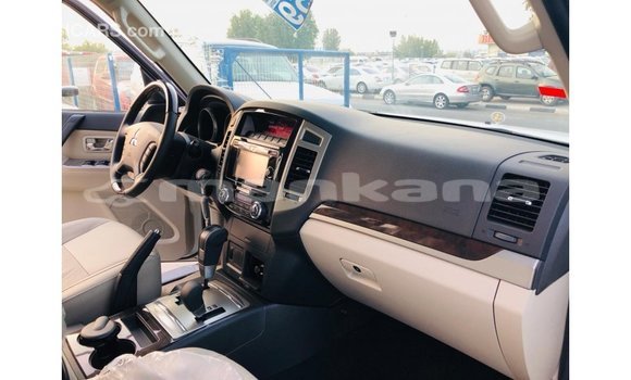 Buy Import Mitsubishi Pajero White Car in Import - Dubai in Abhasia Buy Import Mitsubishi Pajero White Car in Import - Dubai in Abhasia