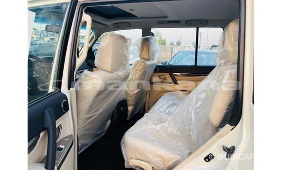 Buy Import Mitsubishi Pajero White Car in Import - Dubai in Abhasia Buy Import Mitsubishi Pajero White Car in Import - Dubai in Abhasia