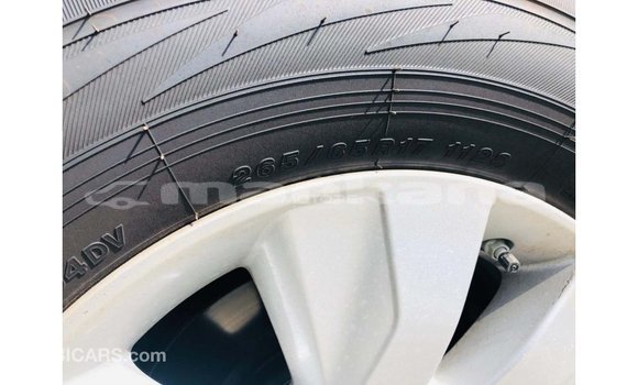 Buy Import Toyota Hilux White Car in Import - Dubai in Abhasia Buy Import Toyota Hilux White Car in Import - Dubai in Abhasia