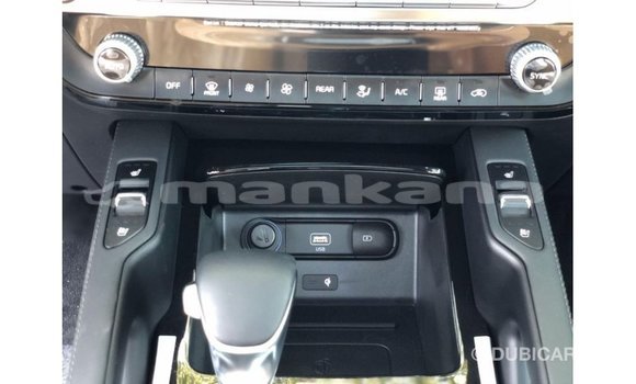 Buy Import Kia Carens White Car in Import - Dubai in Abhasia Buy Import Kia Carens White Car in Import - Dubai in Abhasia