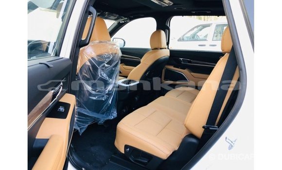 Buy Import Kia Carens White Car in Import - Dubai in Abhasia Buy Import Kia Carens White Car in Import - Dubai in Abhasia