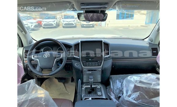 Buy Import Toyota Land Cruiser White Car in Import - Dubai in Abhasia Buy Import Toyota Land Cruiser White Car in Import - Dubai in Abhasia