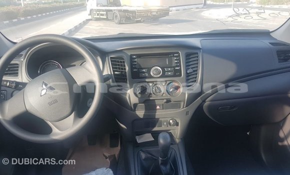 Buy Import Mitsubishi L200 White Car in Import - Dubai in Abhasia Buy Import Mitsubishi L200 White Car in Import - Dubai in Abhasia