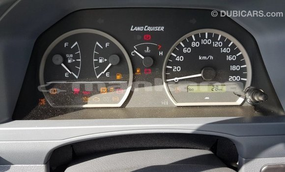 Buy Import Toyota Land Cruiser White Car in Import - Dubai in Abhasia Buy Import Toyota Land Cruiser White Car in Import - Dubai in Abhasia