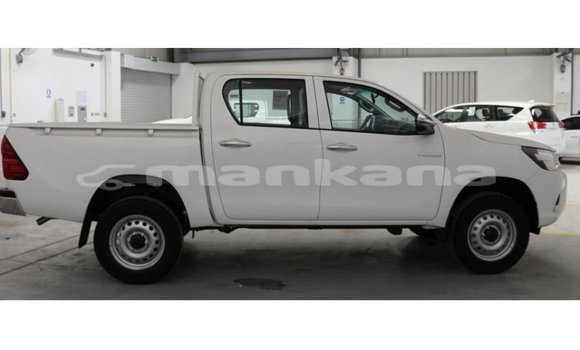 Buy Import Toyota Hilux White Car in Import - Dubai in Abhasia Buy Import Toyota Hilux White Car in Import - Dubai in Abhasia
