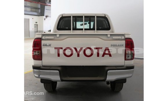 Buy Import Toyota Hilux White Car in Import - Dubai in Abhasia Buy Import Toyota Hilux White Car in Import - Dubai in Abhasia