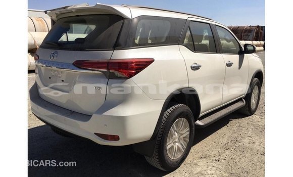 Buy Import Toyota Fortuner White Car in Import - Dubai in Abhasia Buy Import Toyota Fortuner White Car in Import - Dubai in Abhasia