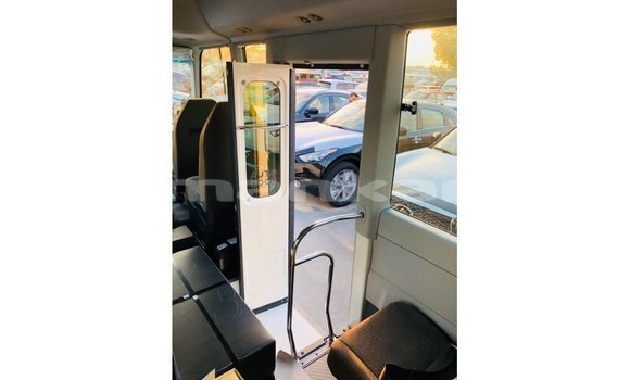 Buy Import Toyota Coaster White Car in Import - Dubai in Abhasia Buy Import Toyota Coaster White Car in Import - Dubai in Abhasia