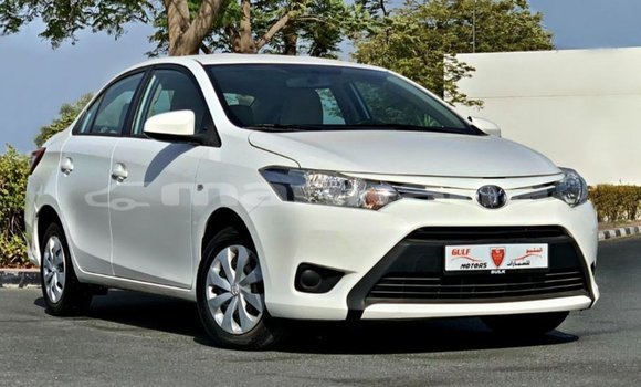 Buy Import Toyota DA White Truck in Import - Dubai in Abhasia