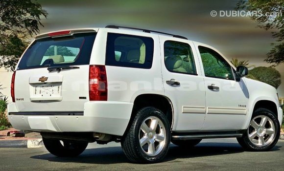 Buy Import Chevrolet Tahoe White Car in Import - Dubai in Abhasia Buy Import Chevrolet Tahoe White Car in Import - Dubai in Abhasia