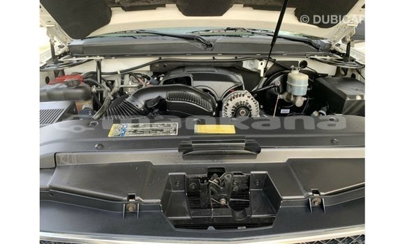 Buy Import Chevrolet Tahoe White Car in Import - Dubai in Abhasia Buy Import Chevrolet Tahoe White Car in Import - Dubai in Abhasia