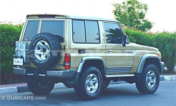 Buy Import Toyota Land Cruiser Beige Car in Import - Dubai in Abhasia Buy Import Toyota Land Cruiser Beige Car in Import - Dubai in Abhasia
