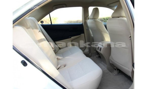 Buy Import Toyota Camry White Car in Import - Dubai in Abhasia Buy Import Toyota Camry White Car in Import - Dubai in Abhasia