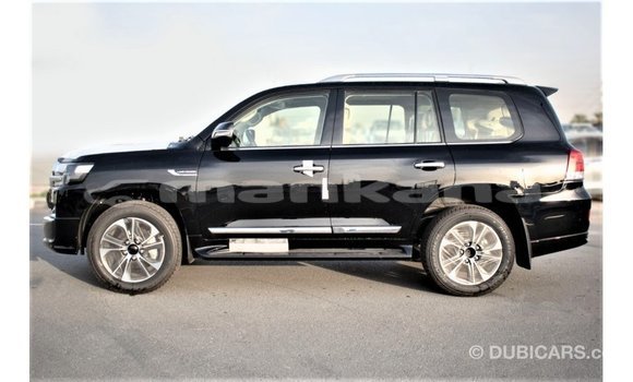 Buy Import Toyota Land Cruiser Black Car in Import - Dubai in Abhasia Buy Import Toyota Land Cruiser Black Car in Import - Dubai in Abhasia
