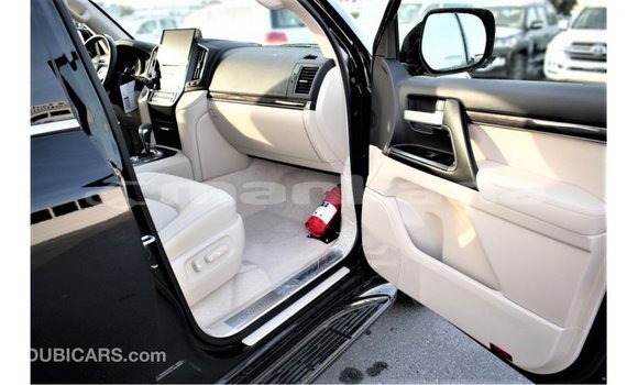 Buy Import Toyota Land Cruiser Black Car in Import - Dubai in Abhasia Buy Import Toyota Land Cruiser Black Car in Import - Dubai in Abhasia