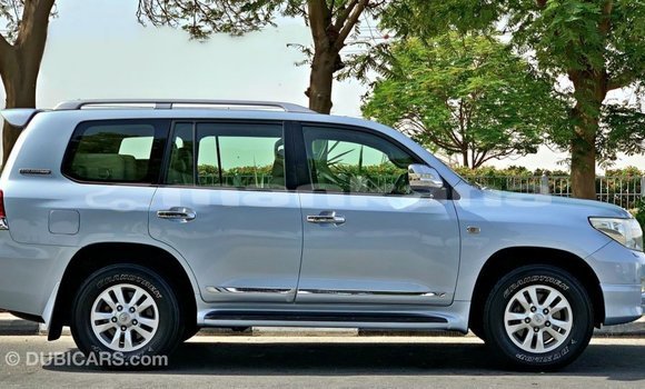 Buy Import Toyota Land Cruiser Blue Car in Import - Dubai in Abhasia Buy Import Toyota Land Cruiser Blue Car in Import - Dubai in Abhasia