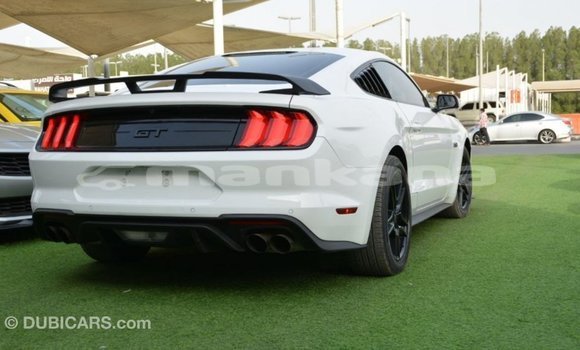 Buy Import Ford Mustang White Car in Import - Dubai in Abhasia Buy Import Ford Mustang White Car in Import - Dubai in Abhasia
